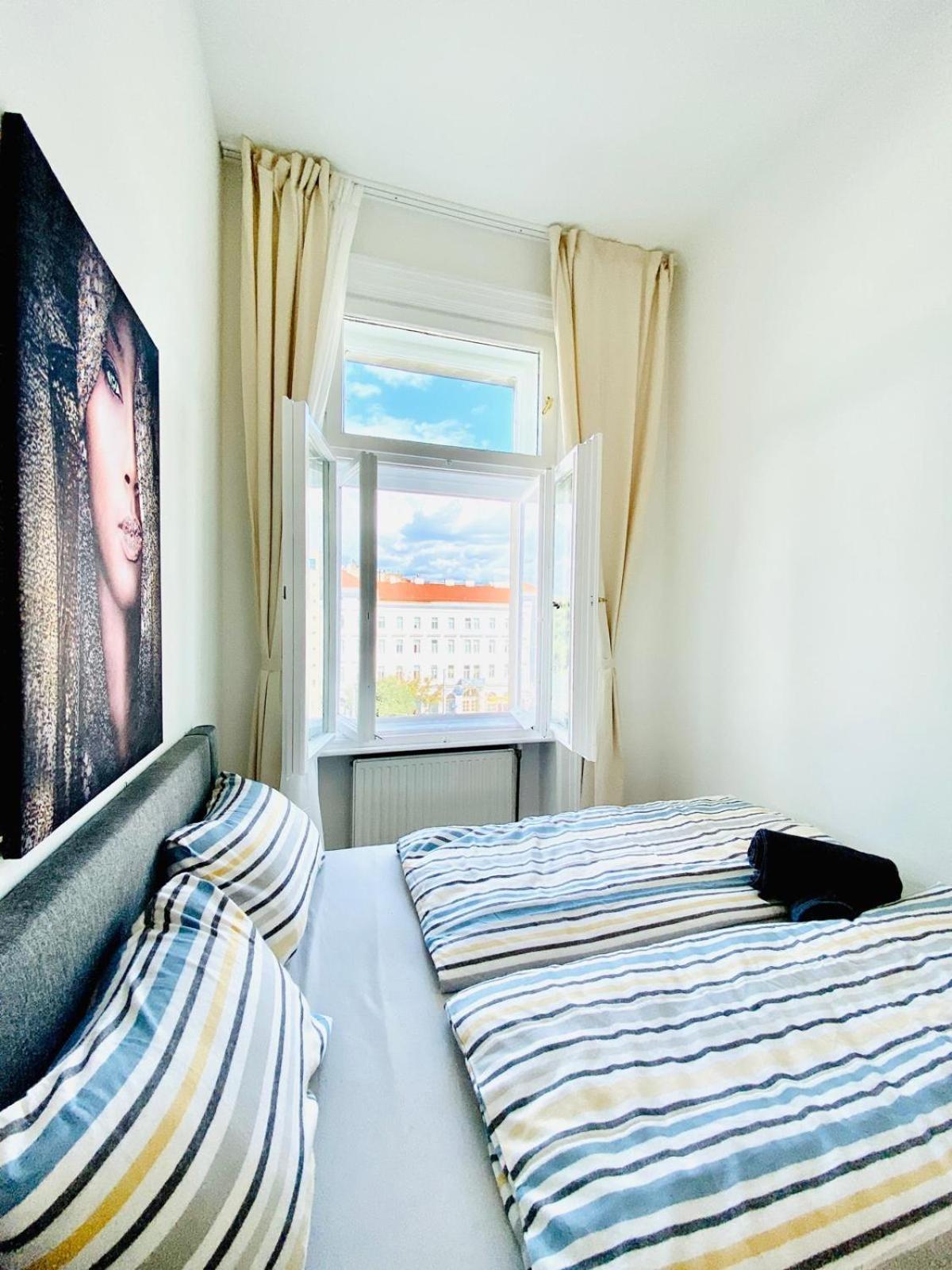5br Shared Ideal For Groups 7 Min To Westbahnhof Appartement Wenen